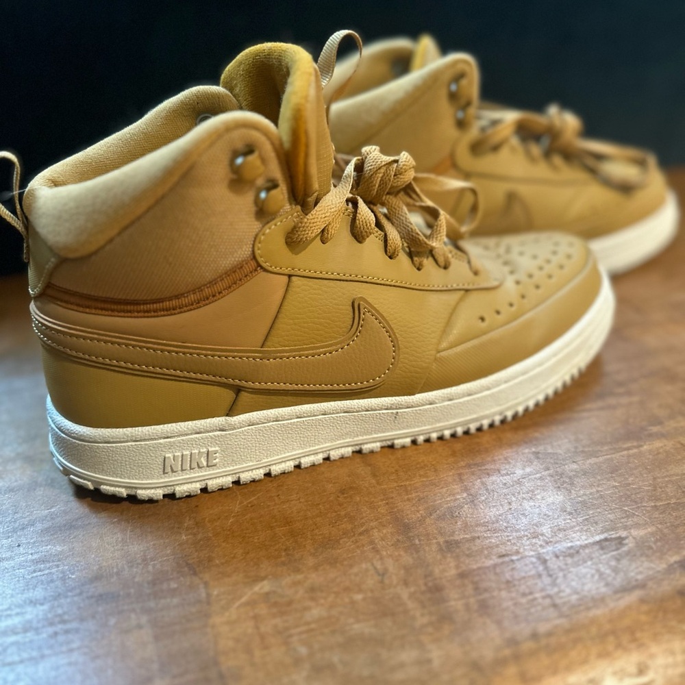 Nike Tan Sneakers with Classic Basketball Design